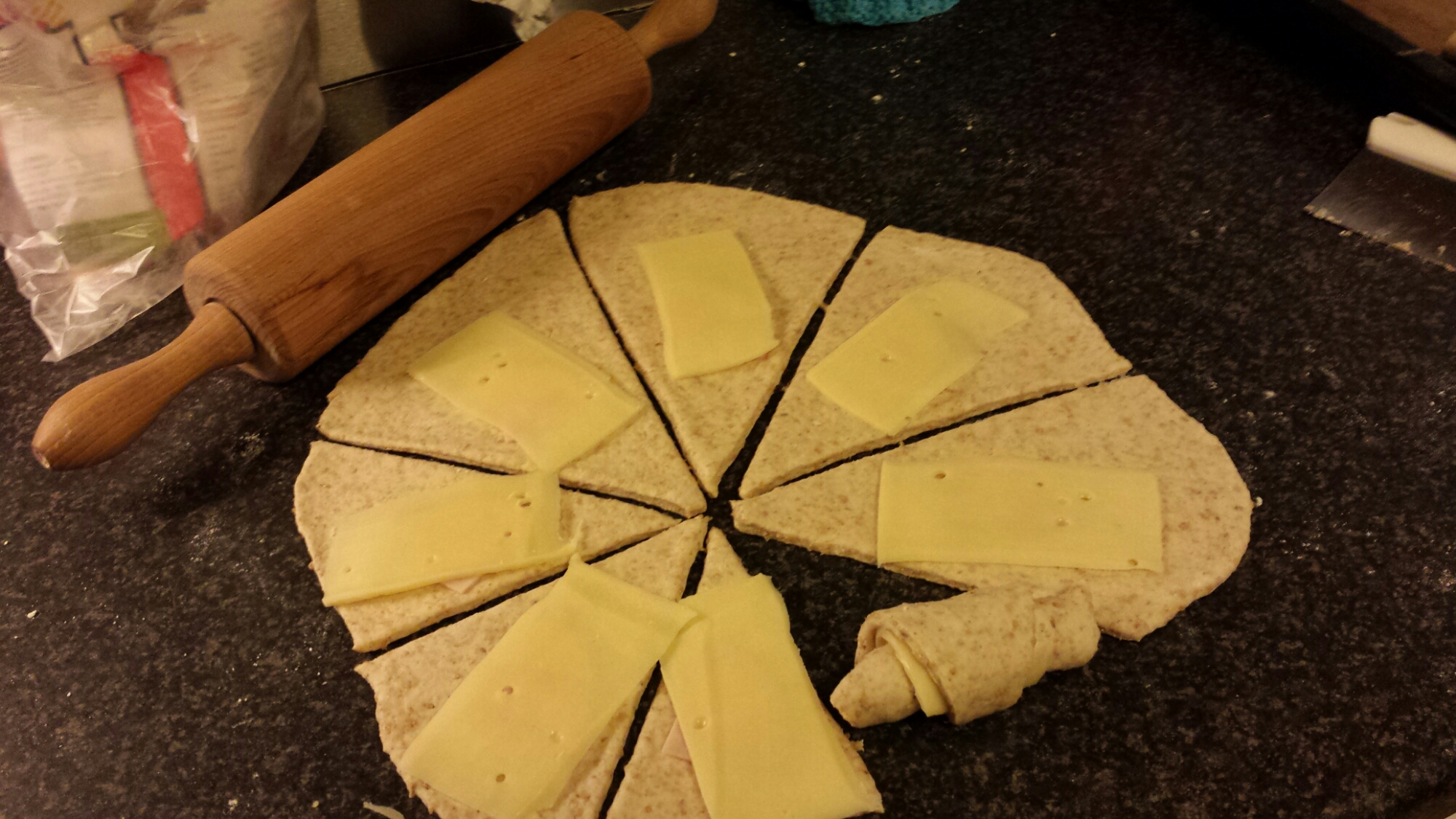 Horn med ost \u0026 skinke – marits mat, image size:2000x1125